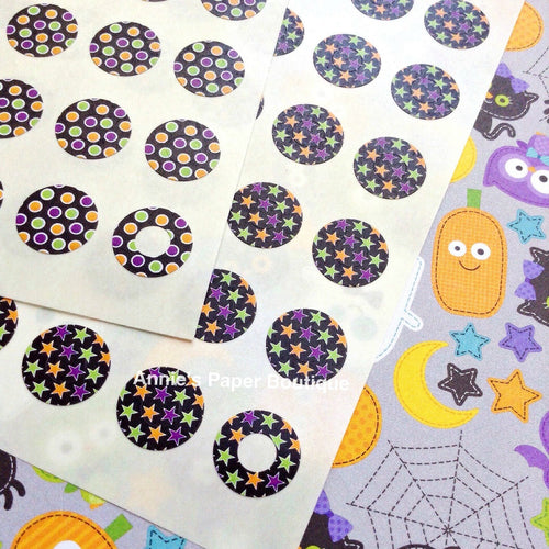 Halloween Dots and Stars Trendy Page Dots™