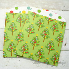Jolly Holiday Tree Large Paper Pockets