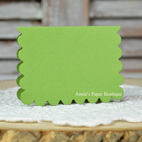 Leaf Green Scallop Note Card