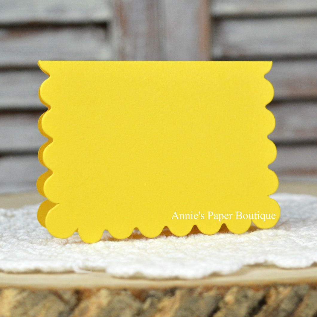 Lemon Yellow Scallop Note Card